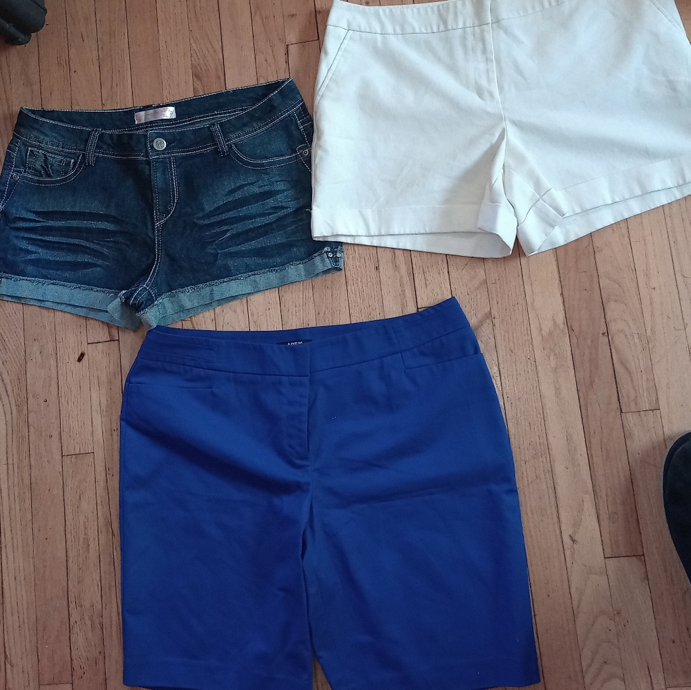 Plus size shorts lot. X2 Apt 9 sz 16 x1 No Boundary denim sz17